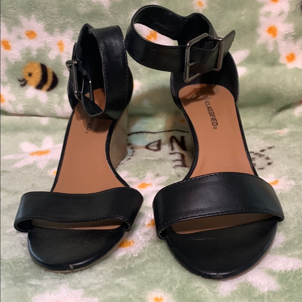 Classified Black Women's Sandals